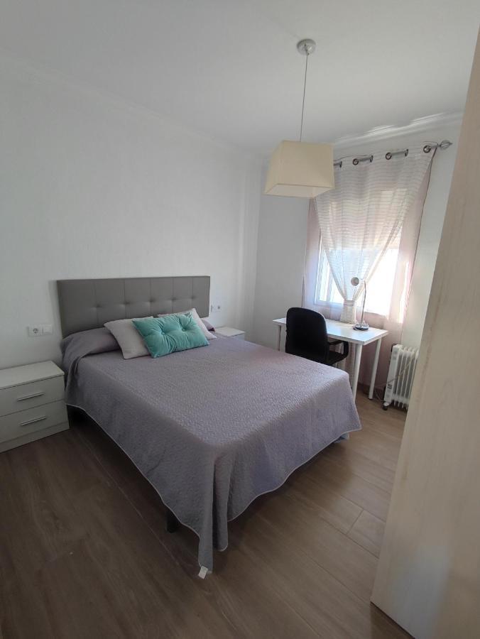 Precioso Apartamento 3 Dormitorios, Aire Acondicionado Menos 10 Min A Pie Feria Jerez De La Frontera Eksteriør bilde