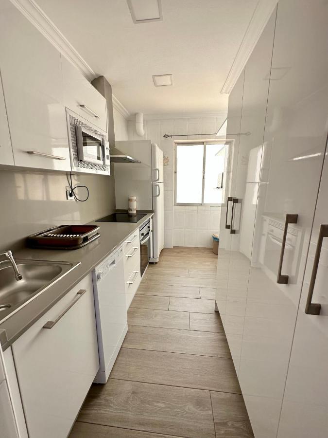 Precioso Apartamento 3 Dormitorios, Aire Acondicionado Menos 10 Min A Pie Feria Jerez De La Frontera Eksteriør bilde