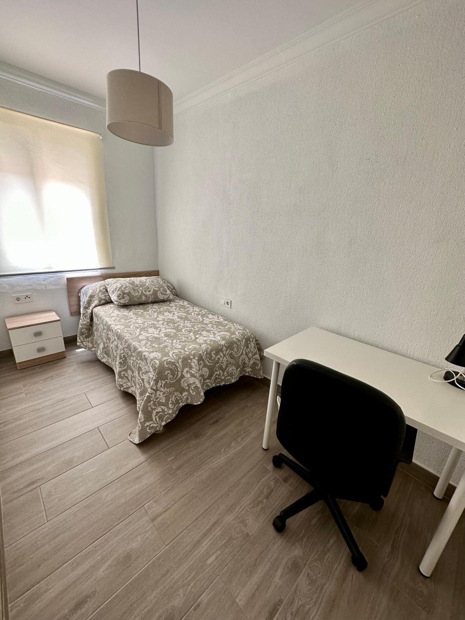 Precioso Apartamento 3 Dormitorios, Aire Acondicionado Menos 10 Min A Pie Feria Jerez De La Frontera Eksteriør bilde